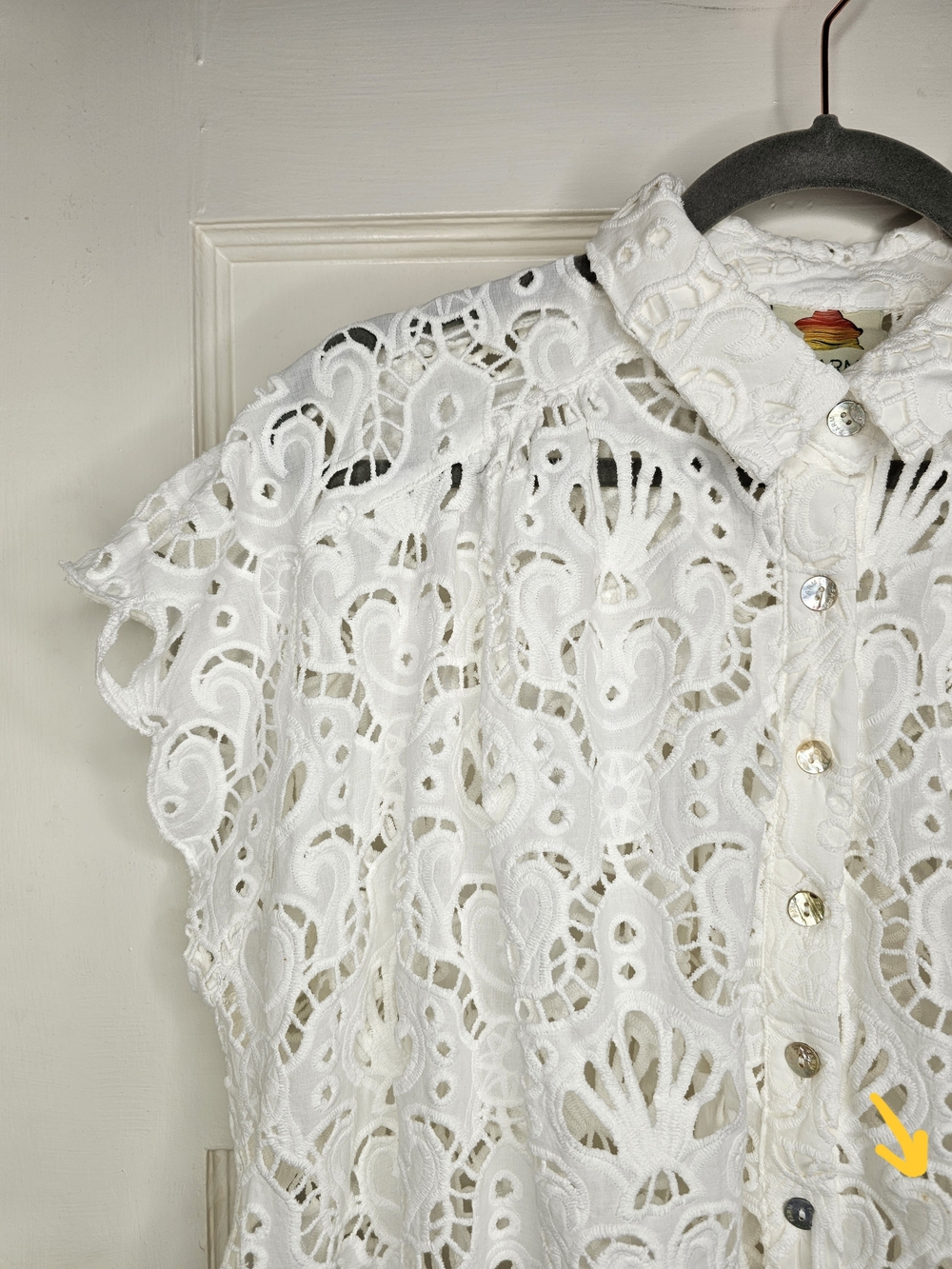 FARM Rio Seashell Embroidered Eyelet Cotton Button-Up Shirt - Picture 4 of 15